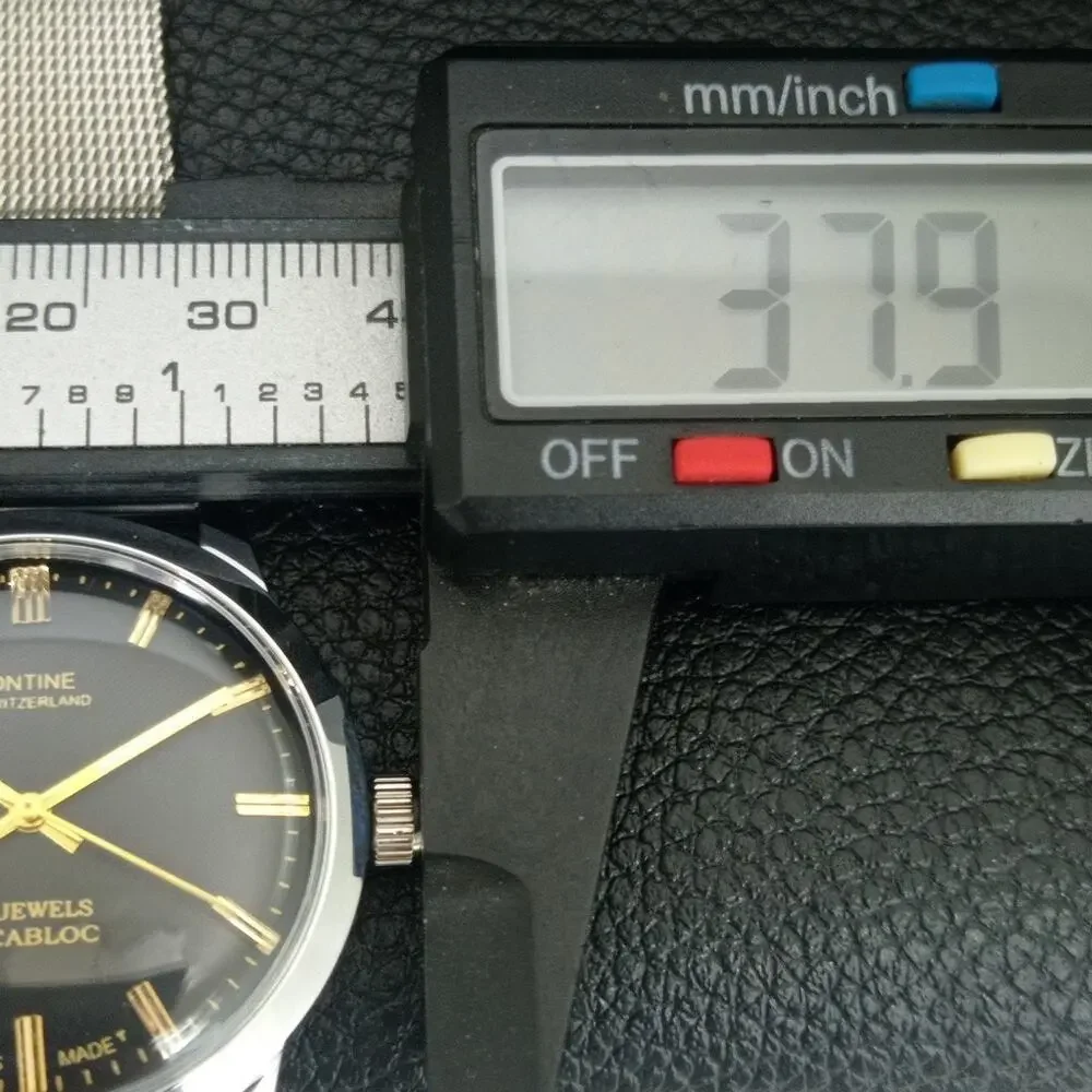 Vintage 1976 Montine Of Switzerland  Manual Mens Silver Watch W/Steel Strap